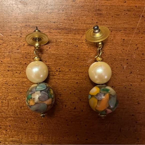 Jewelry - Faux pearl & multicolored ball earrings